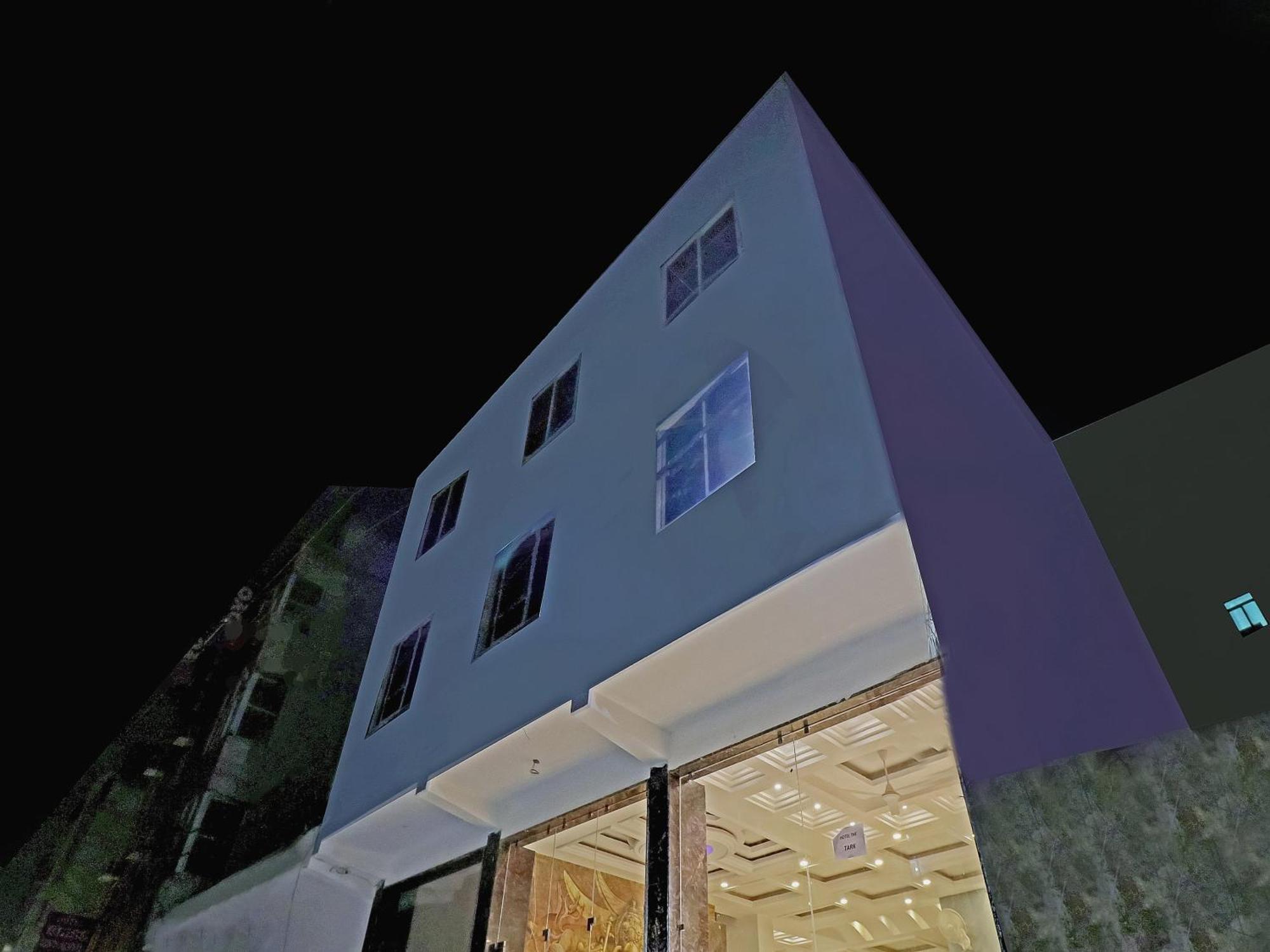 Townhouse Tark Inn Nova Deli Exterior foto